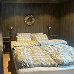 Idyllic With Panoramic Mountain Views Holiday home Nerskogen